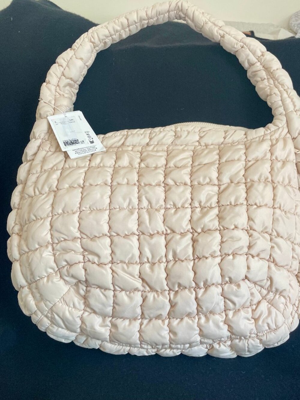 NBWT COS OVERSIZED QUILTED CROSSBODY BAG. RETAIL PRICE  $135